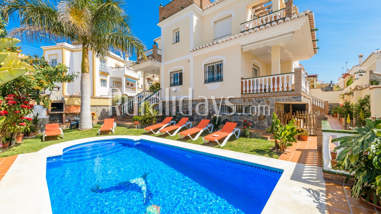 Villa près de la plage à Nerja (Malaga)