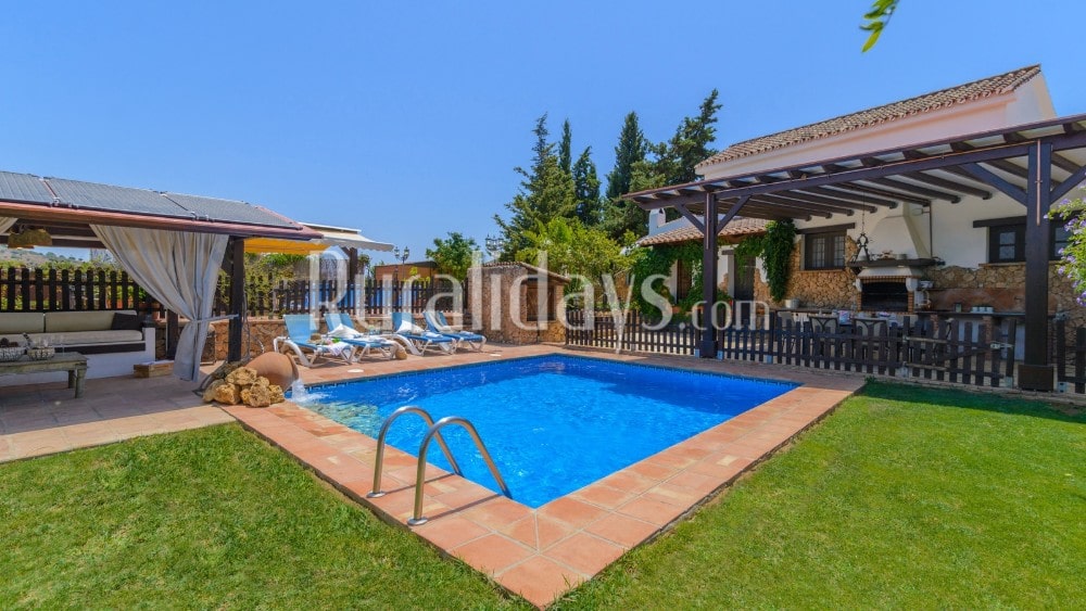 Ferienhaus mit beheiztem Privatpool in Mijas - MAL0037