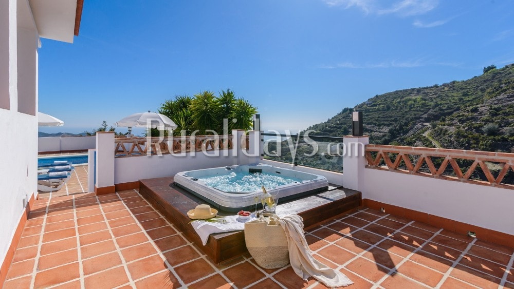 Maison de vacances pas chère avec Jacuzzi et vue sur la mer Méditerranée à Torrox - MAL1279