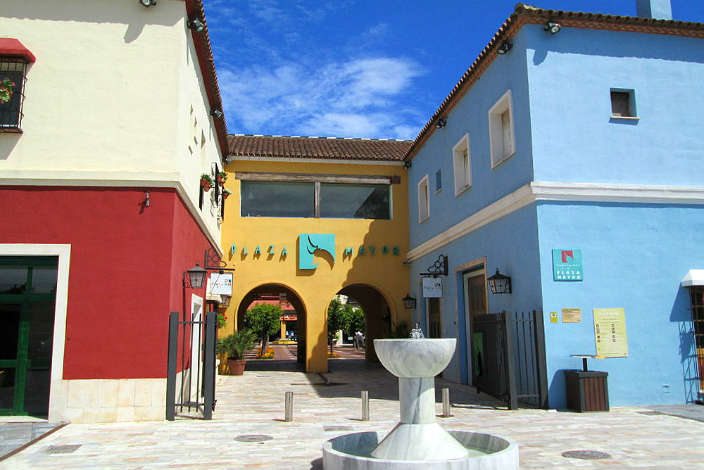 Centro comercial Plaza Mayor en Málaga