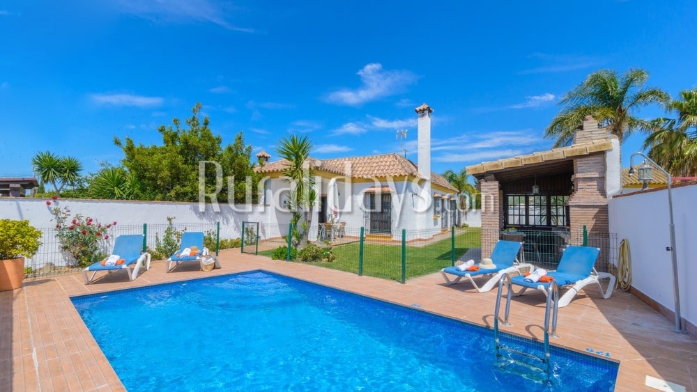 Fantastic budget holiday villa for four people in Conil de la Frontera - CAD1218
