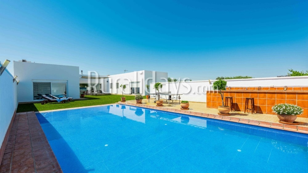 Luxury villa for groups in Marchena - SEV2436