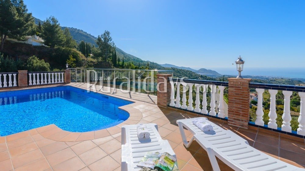 Villa in Frigiliana mit Ausblick, der nicht von dieser Welt ist - MAL1104