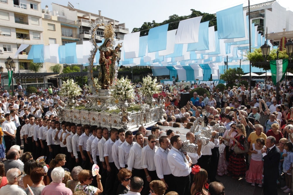 Procession Virgen del Rosario during Fair in Fuengirola (Ayuntamiento Fuengirola)