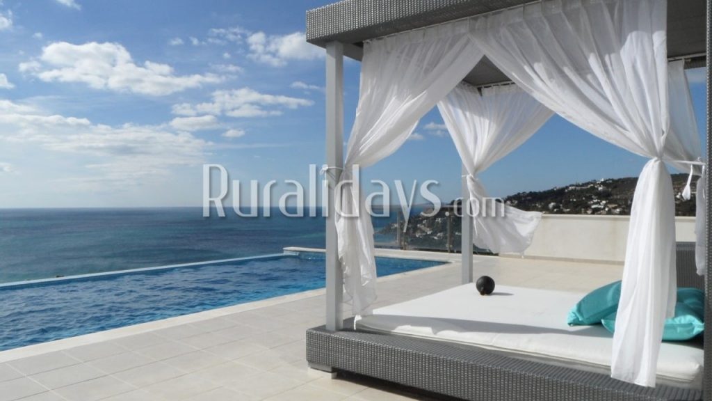 Villa de lujo frente al mar en Zahara de los Atunes - CAD1356